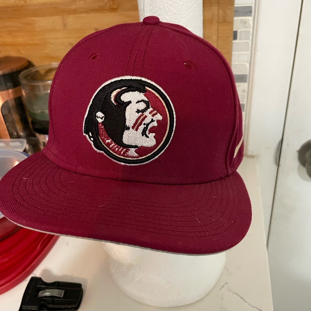 Nike True Embroidered FSU NOLES Maroon snapback Trucker baseball Hat cap